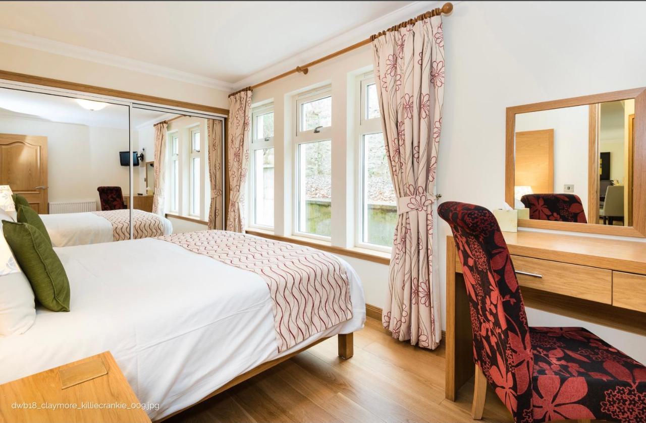 The Claymore Guest House 피틀로크리 외부 사진